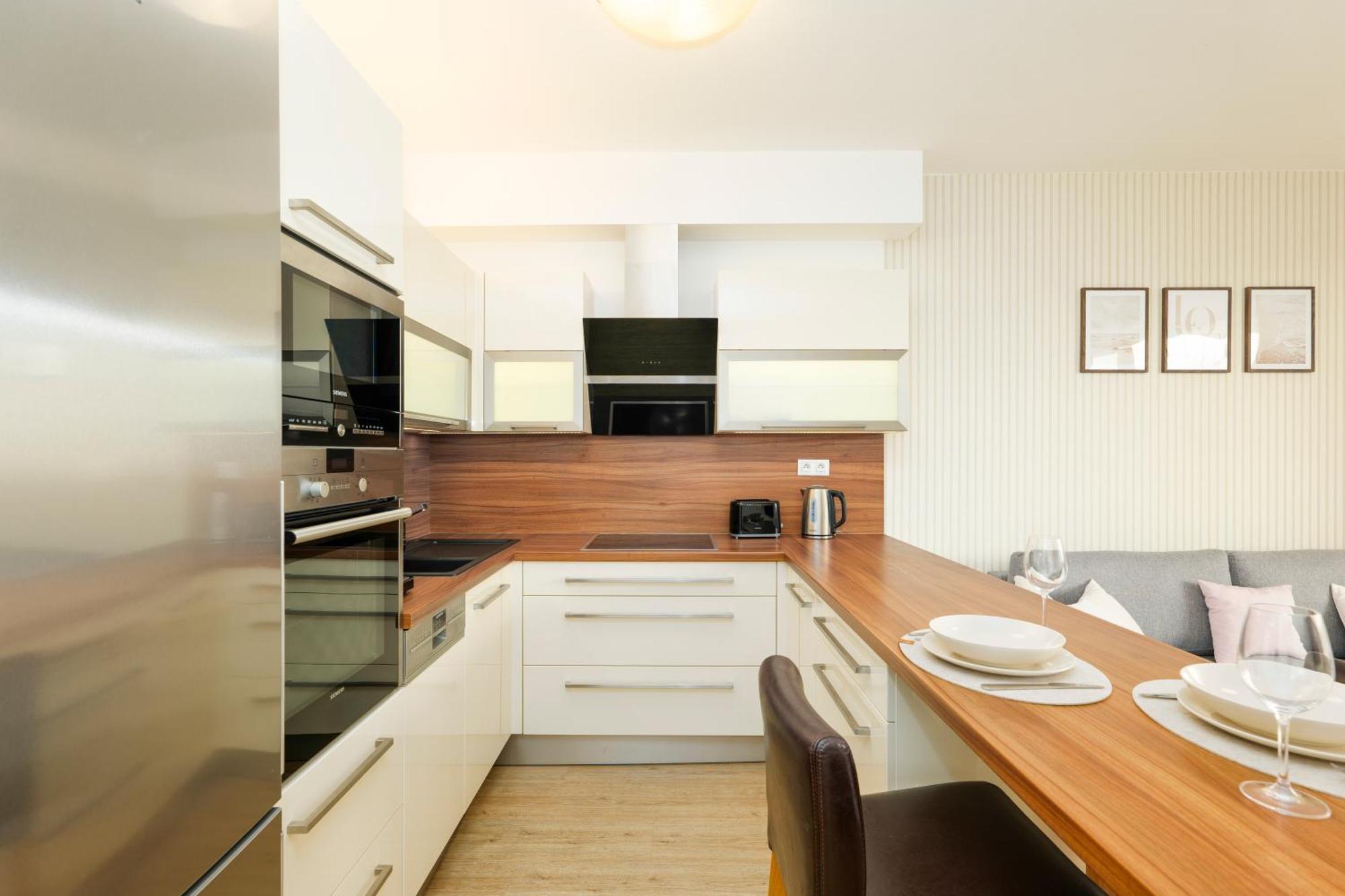 Homeawayhome By The River Ceske Budejovice Exteriör bild