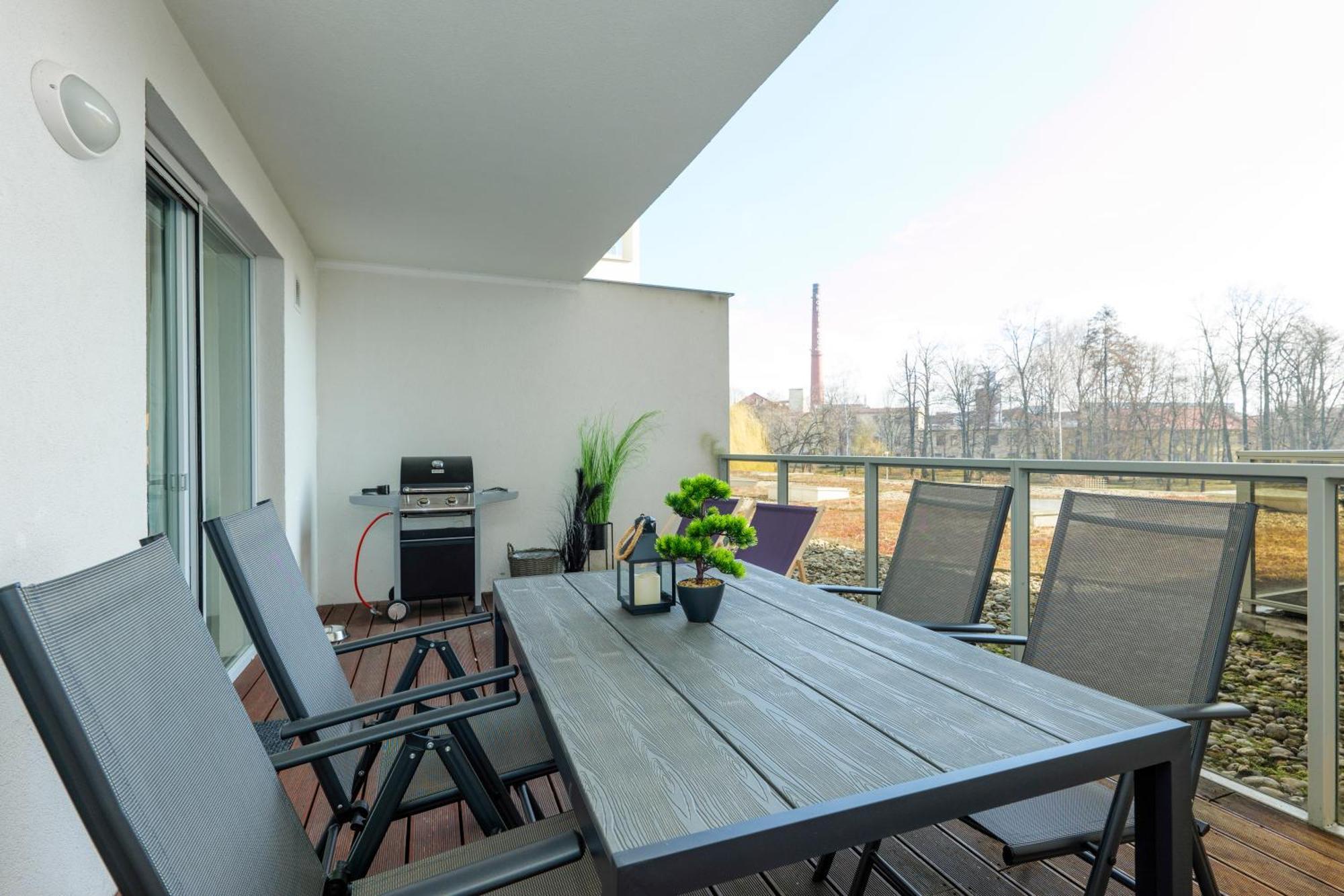 Homeawayhome By The River Ceske Budejovice Exteriör bild